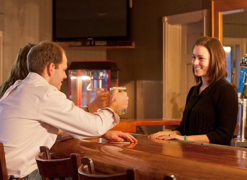 Willoughvale Inn Westmore Newport Екстер'єр фото